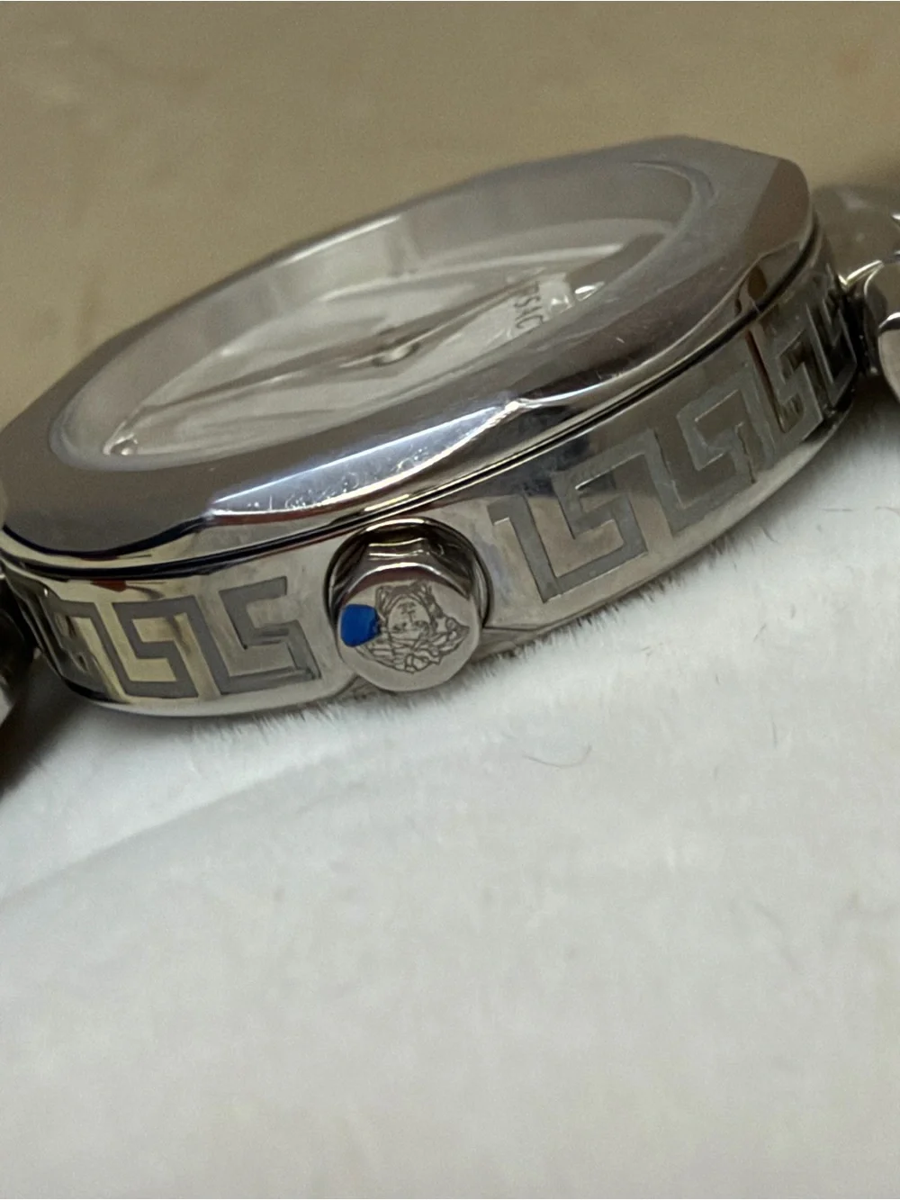Versace Pop Chic VEVD00921 36mm Swiss Watch Stainless Steel Box Papers Links